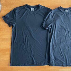 2 Men’s Black and Charcoal 32 Degree Cool T-Shirts Sz Medium